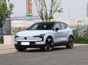 Volvo EX30 2025 Электрический