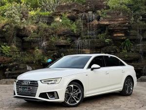 Audi A4L 2019 Бензин