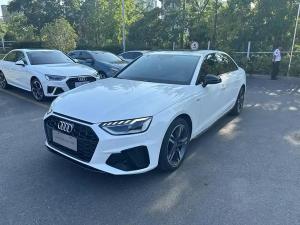 Audi A4L 2023 Бензин