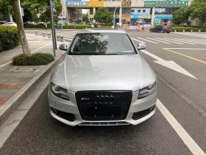 Audi A4L 2009 Бензин