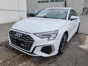 Audi A3 2024 Бензин