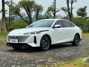 Changan Yida 2023 Бензин