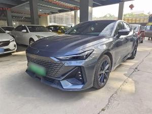 Changan UNI-V iDD 2023 Подключаемый гибрид