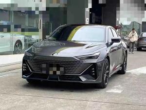 Changan UNI-V 2023 Бензин