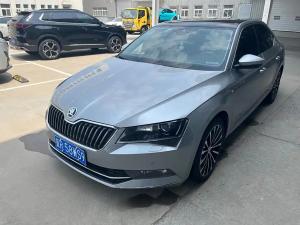 Skoda Superb 2017 Бензин