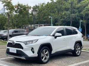 Toyota RAV4 2022 Бензин