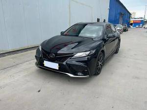 Toyota Camry 2023 Бензин