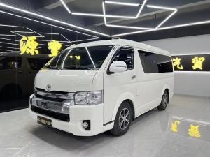 Toyota Hiace 2016 Бензин