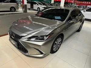 Lexus ES 2023 Бензин