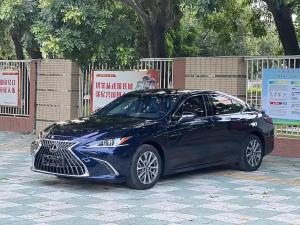 Lexus ES 2023 Гибрид