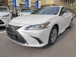 Lexus ES 2024 Гибрид