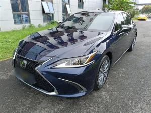 Lexus ES 2023 Бензин