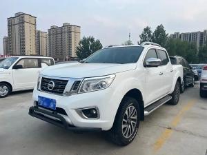Nissan Navara 2022 Бензин