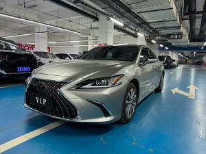 Lexus ES 2024 Бензин
