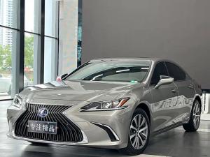 Lexus ES 2023 Гибрид