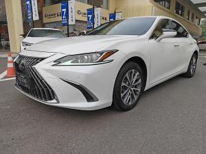 Lexus ES 2023 Бензин