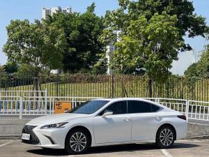 Lexus ES 2024 Бензин