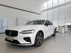 Volvo S60 2023 Гибрид