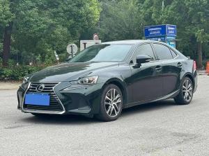 Lexus IS 2018 Бензин