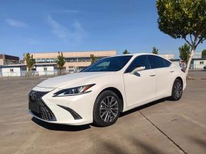 Lexus ES 2023 Гибрид