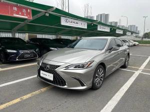 Lexus ES 2023 Бензин