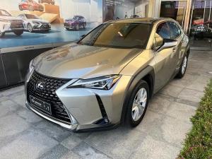 Lexus UX 2021 Гибрид