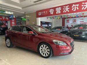 Volvo V40 2014 Бензин