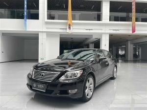 Lexus LS 2010 Бензин