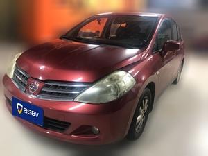 Nissan Tiida 2010 Седан