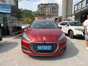 Peugeot 308 2012 Седан