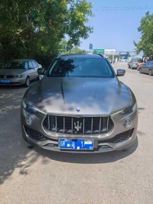 Maserati Levante 2017 Внедорожник
