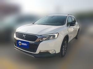 DS 6 2015 Внедорожник