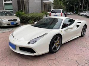 Ferrari  2018 Хэтчбек