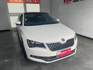 Skoda Superb 2017 Бензин
