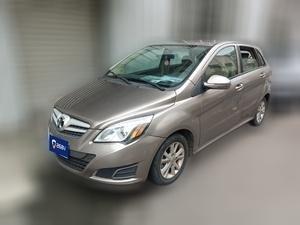 BAIC Motor  2015 Бензин