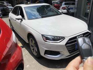 Audi A4L 2021 Бензин
