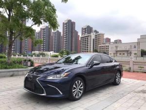Lexus ES 2021 Бензин