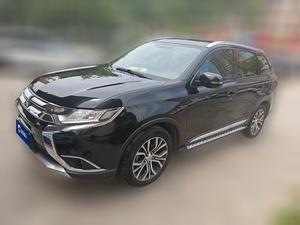 Mitsubishi Outlander 2018 Бензин