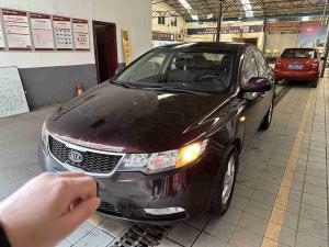 Kia Forte 2011 Бензин