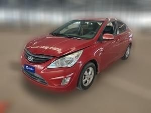 Hyundai Reina 2013 Бензин