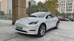 Tesla Model Y 2022 Электрический