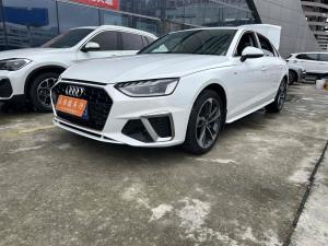 Audi A4L 2021 Бензин
