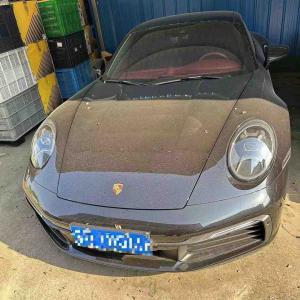 Porsche 911 2021 Бензин