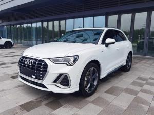 Audi Q3 2021 Бензин