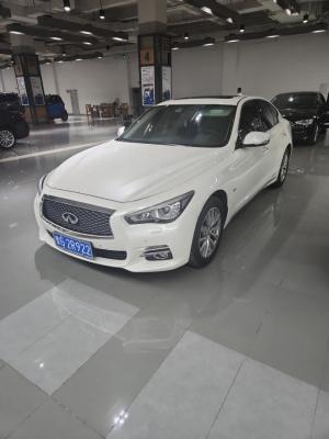 Infiniti Q50L 2016 Бензин