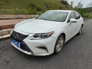 Lexus ES 2014 Бензин