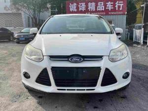 Ford Focus 2015 Бензин