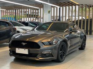 Ford Mustang 2017 Бензин