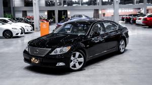 Lexus LS 2007 Бензин