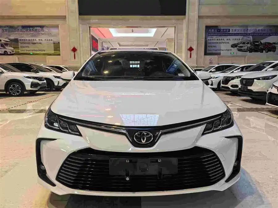 Toyota Corolla 2023 Бензин